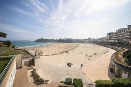 hôtel Crystal, accès plage direct, vue mer à Dinard