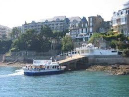 hôtel Crystal, accès plage direct, vue mer à Dinard