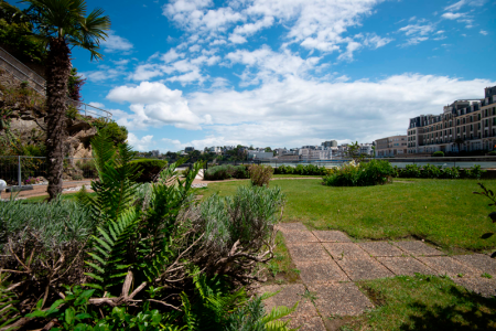 hôtel Crystal, accès plage direct, vue mer à Dinard