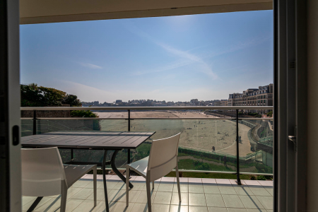 hôtel Crystal, accès plage direct, vue mer à Dinard